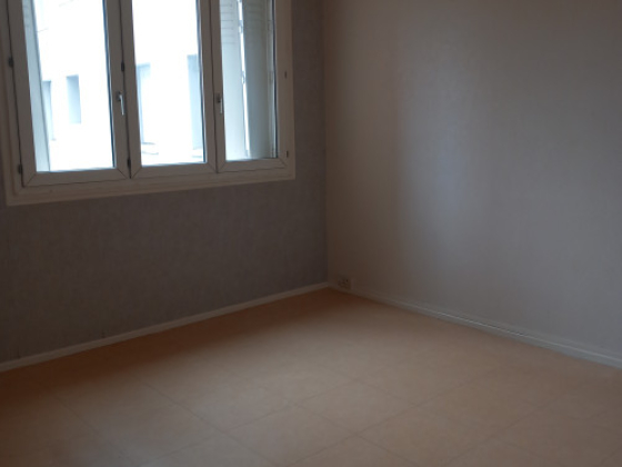Appartement Autun 1 pièce - 303.58€