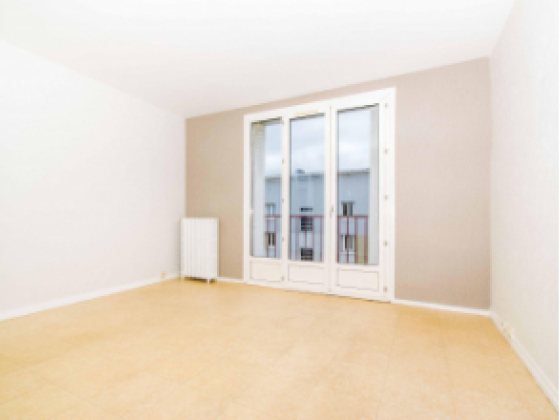Appartement Autun 1 pièce - 301.35€