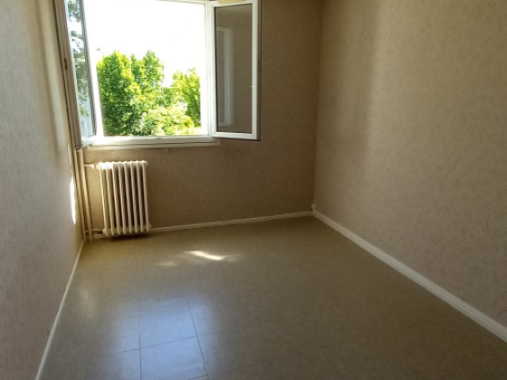 Appartement Autun 3 pièces - 486.37€