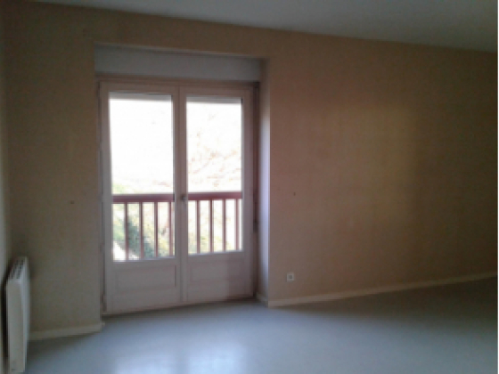 Appartement Berzé-la-Ville 3 pièces - 485.97€