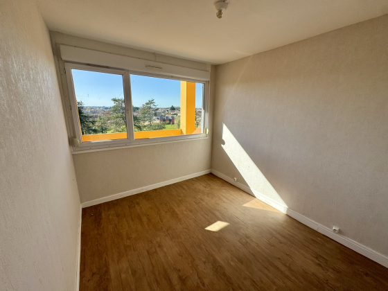 Appartement Bourbon-Lancy 4 pièces - 516.19€