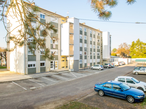 Appartement Chagny 5 pièces - 668.24€