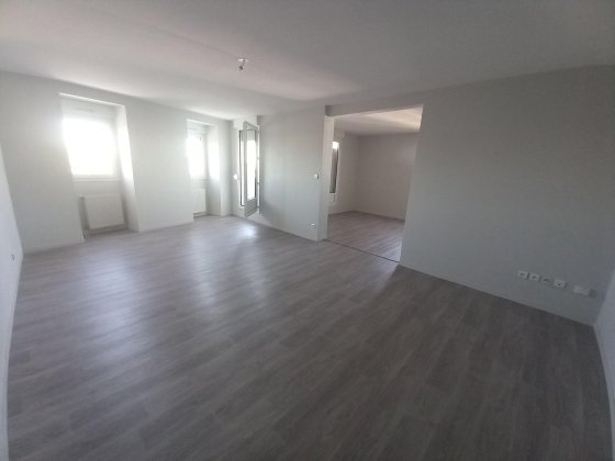 Appartement Chalon-sur-Saône 6 pièces - 917.36€