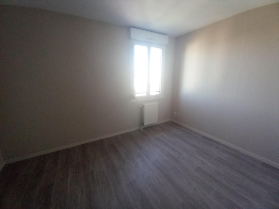Appartement Chalon-sur-Saône 5 pièces - 879.78€