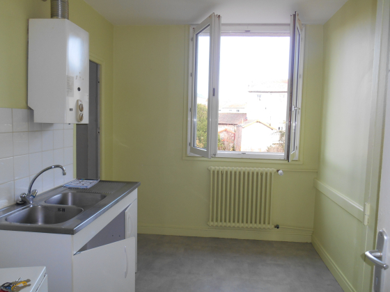 Appartement Chauffailles 4 pièces - 520.07€