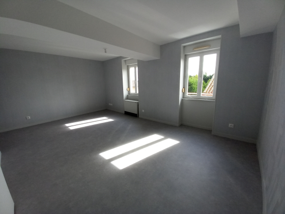 Appartement Chenay-le-Châtel 3 pièces - 454.97€