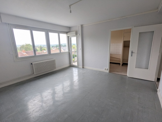 Appartement Ciry-le-Noble 4 pièces - 530.71€