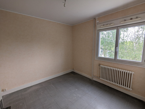 Appartement Ciry-le-Noble 4 pièces - 530.71€