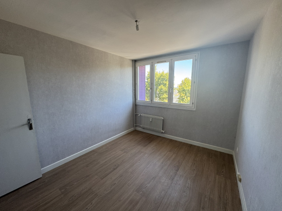 Appartement Digoin 4 pièces - 566.03€
