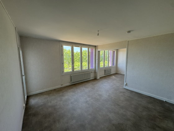 Appartement Digoin 4 pièces - 566.03€