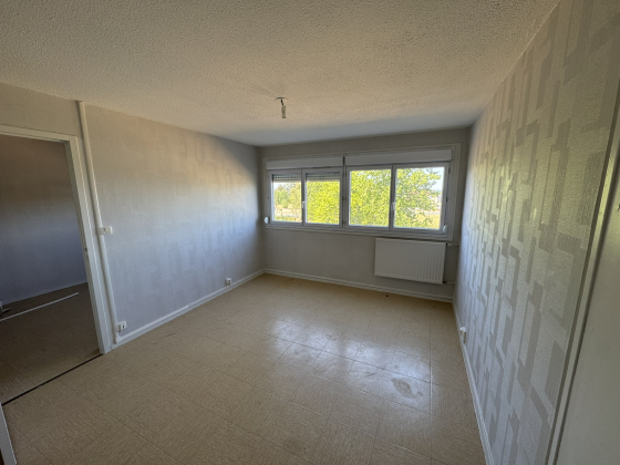 Appartement Digoin 5 pièces - 637.35€