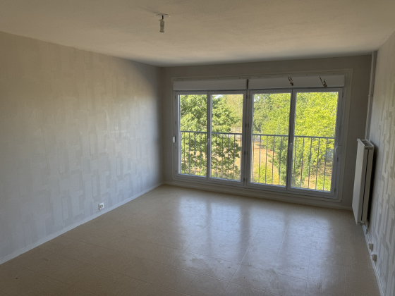 Appartement Digoin 5 pièces - 637.35€