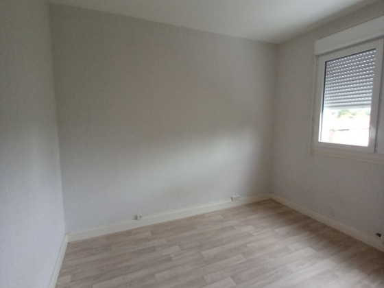 Appartement Épinac 4 pièces - 510.58€