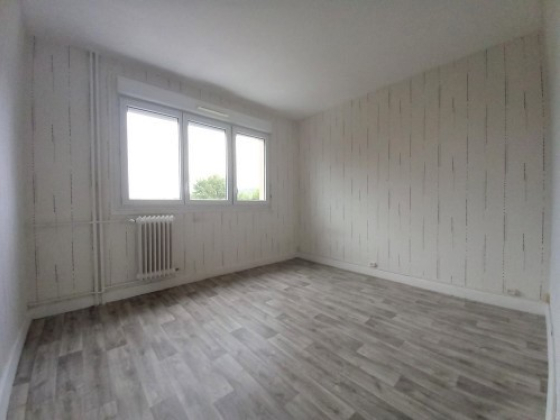Appartement Épinac 4 pièces - 514.41€