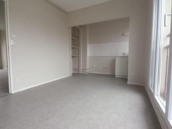 Appartement Étang-sur-Arroux 5 pièces - 663.98€