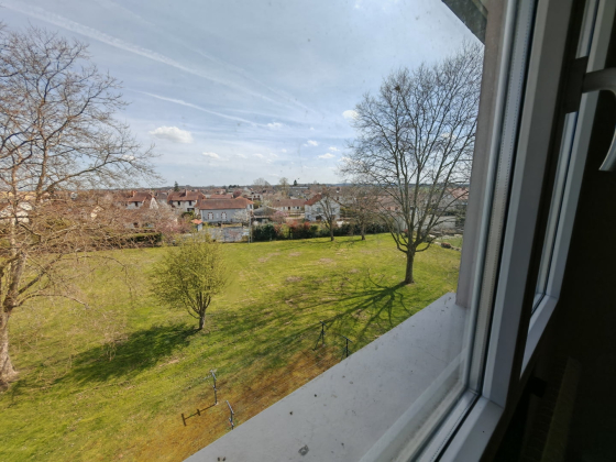Appartement Génelard 4 pièces - 484.47€