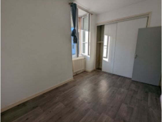 Appartement Génelard 4 pièces - 541.34€