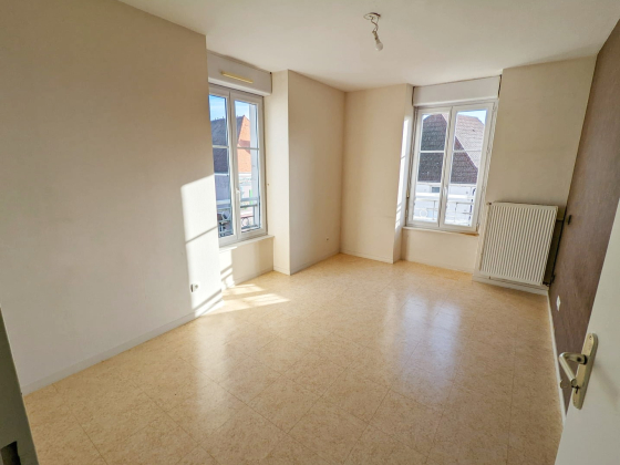 Appartement Génelard 3 pièces - 483.08€