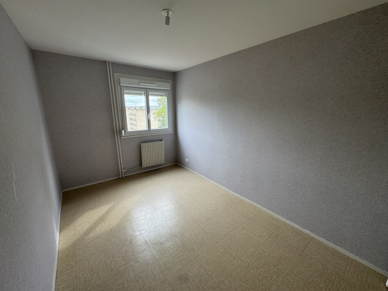 Appartement Gueugnon 3 pièces - 489.59€