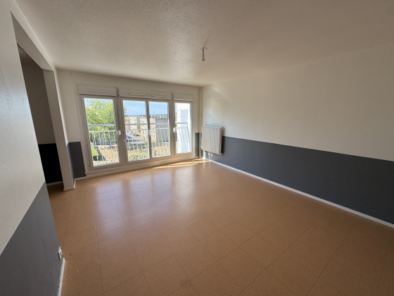 Appartement Gueugnon 4 pièces - 490.48€