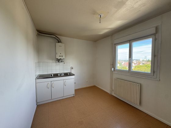 Appartement Gueugnon 4 pièces - 490.48€