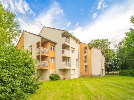 Appartement Gueugnon 1 pièce - 346.72€