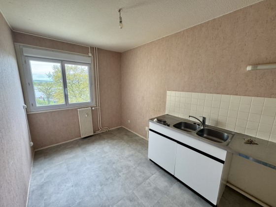 Appartement Gueugnon 4 pièces - 607.02€