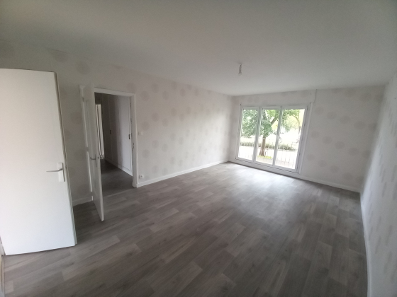 Appartement Montceau-les-Mines 3 pièces - 548.02€