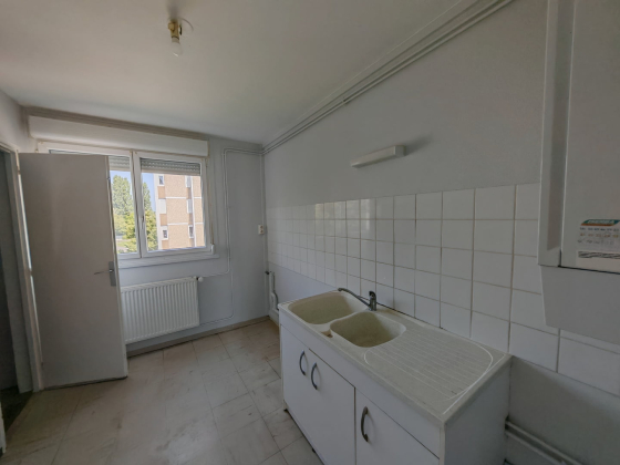 Appartement Montceau-les-Mines 4 pièces - 385.83€