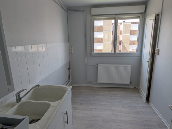 Appartement Montceau-les-Mines 3 pièces - 352.14€
