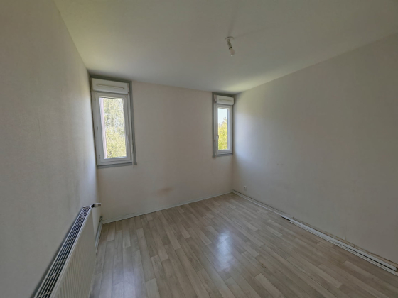 Appartement Montceau-les-Mines 4 pièces - 398.32€