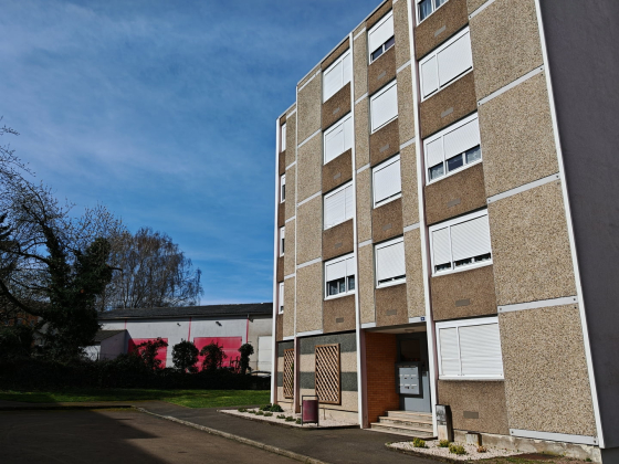 Appartement Montceau-les-Mines 4 pièces - 401.75€