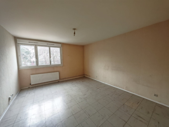 Appartement Montceau-les-Mines 3 pièces - 378.26€