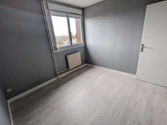 Appartement Montceau-les-Mines 4 pièces - 592.02€