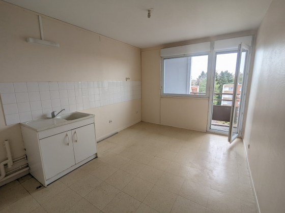 Appartement Montceau-les-Mines 4 pièces - 592.02€