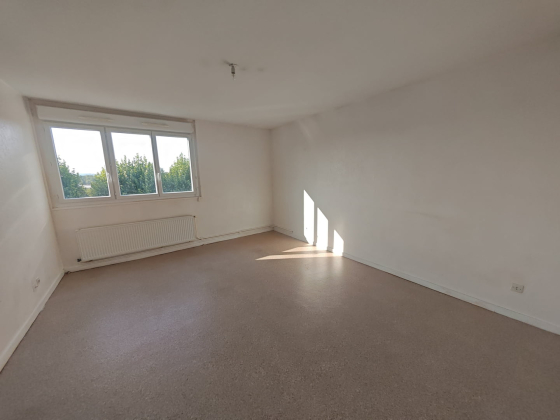 Appartement Montceau-les-Mines 3 pièces - 315.58€