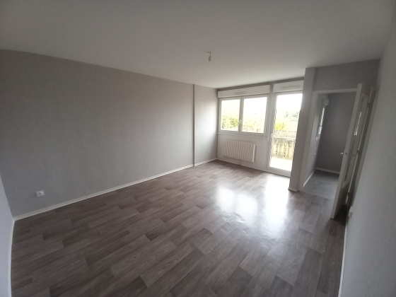 Appartement Montceau-les-Mines 4 pièces - 500.86€