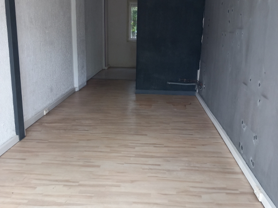 Local commercial Montceau-les-Mines - 354.8€