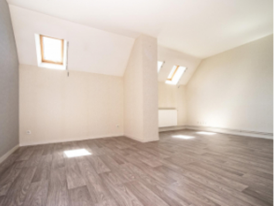 Appartement Montceau-les-Mines 3 pièces - 562.19€