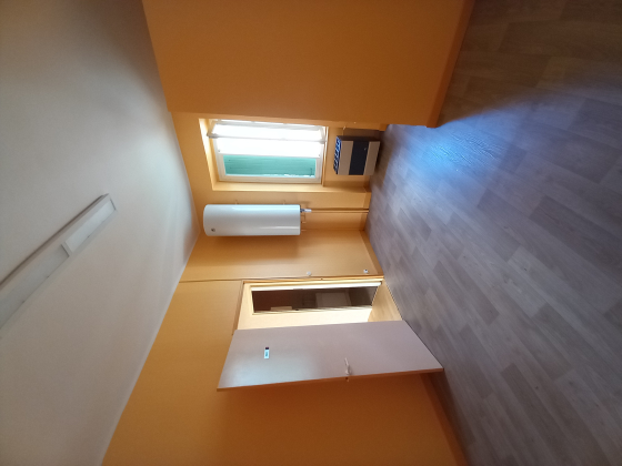 Local commercial Montceau-les-Mines - 305.8€