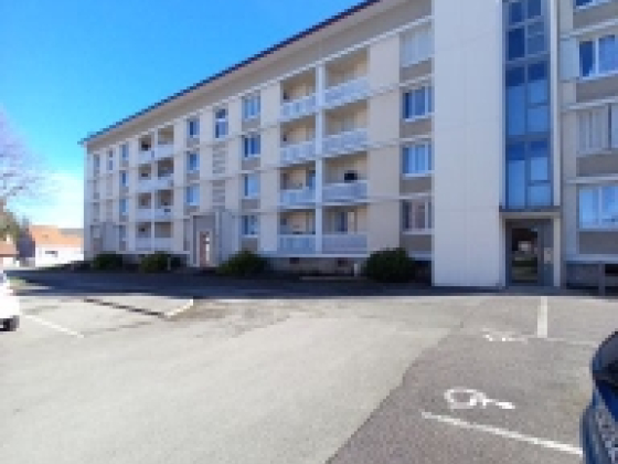 Appartement Montceau-les-Mines 3 pièces - 434.16€