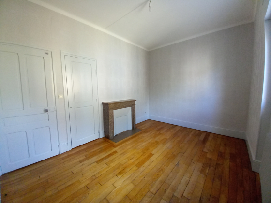 Appartement Paray-le-Monial 5 pièces - 594.34€
