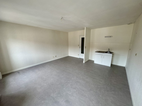 Appartement Saint-Christophe-en-Brionnais 2 pièces - 368.08€