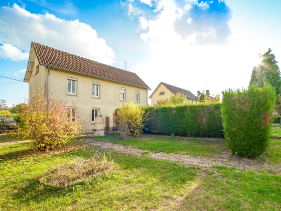 Maison Saint-Laurent-d'Andenay 1 pièce - 259.17€