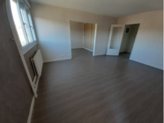 Appartement Saint-Sernin-du-Bois 4 pièces - 587.95€
