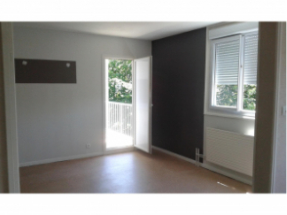 Appartement Saint-Sernin-du-Bois 4 pièces - 569.86€
