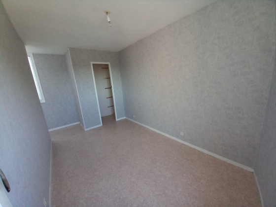 Appartement Saint-Vallier 4 pièces - 412.36€