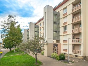 Appartement Chauffailles 5 pièces - 606.02€