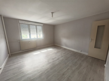 Appartement Génelard 2 pièces - 380.72€