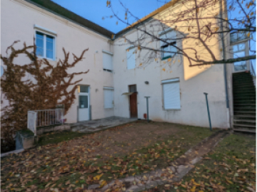 Appartement Génelard 4 pièces - 541.34€
